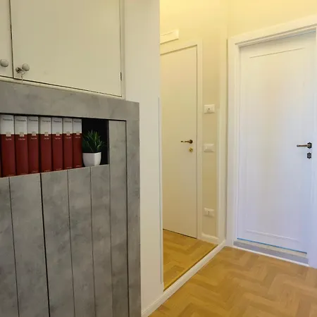Metro Lodi Apartamento